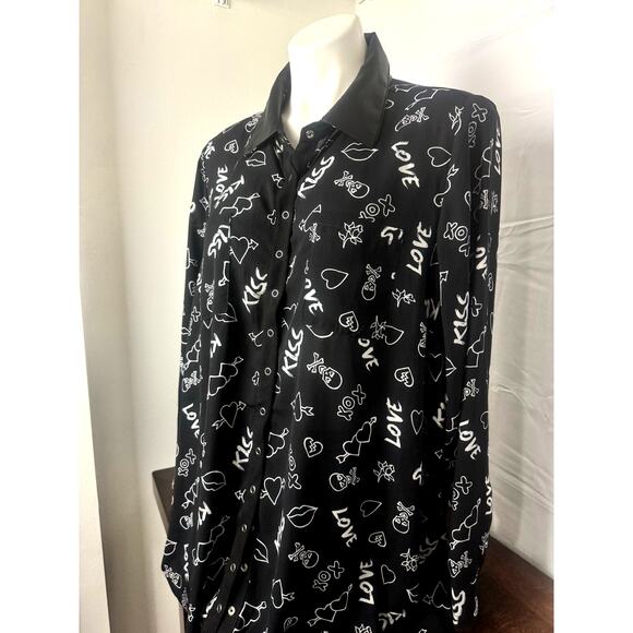 Torrid x Betsy Johnson Skull Hearts Black Georgette Blouse 1X NWT - Picture 2 of 9